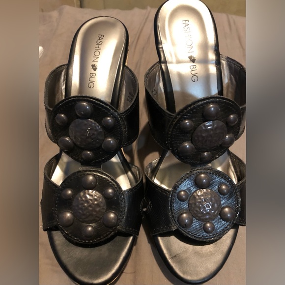 Fashion Bug Shoes - Black wedge sandals